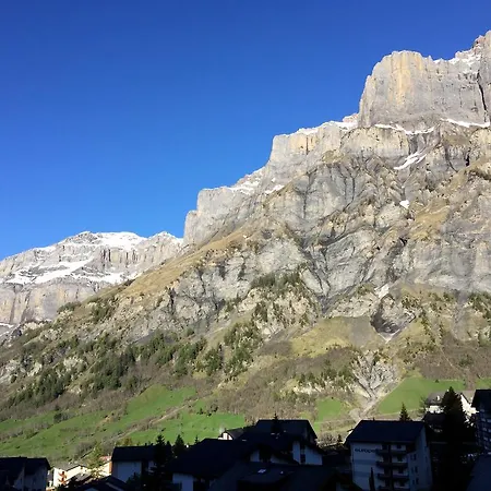 Haus Rothorn, Swiss Alps Lägenhet